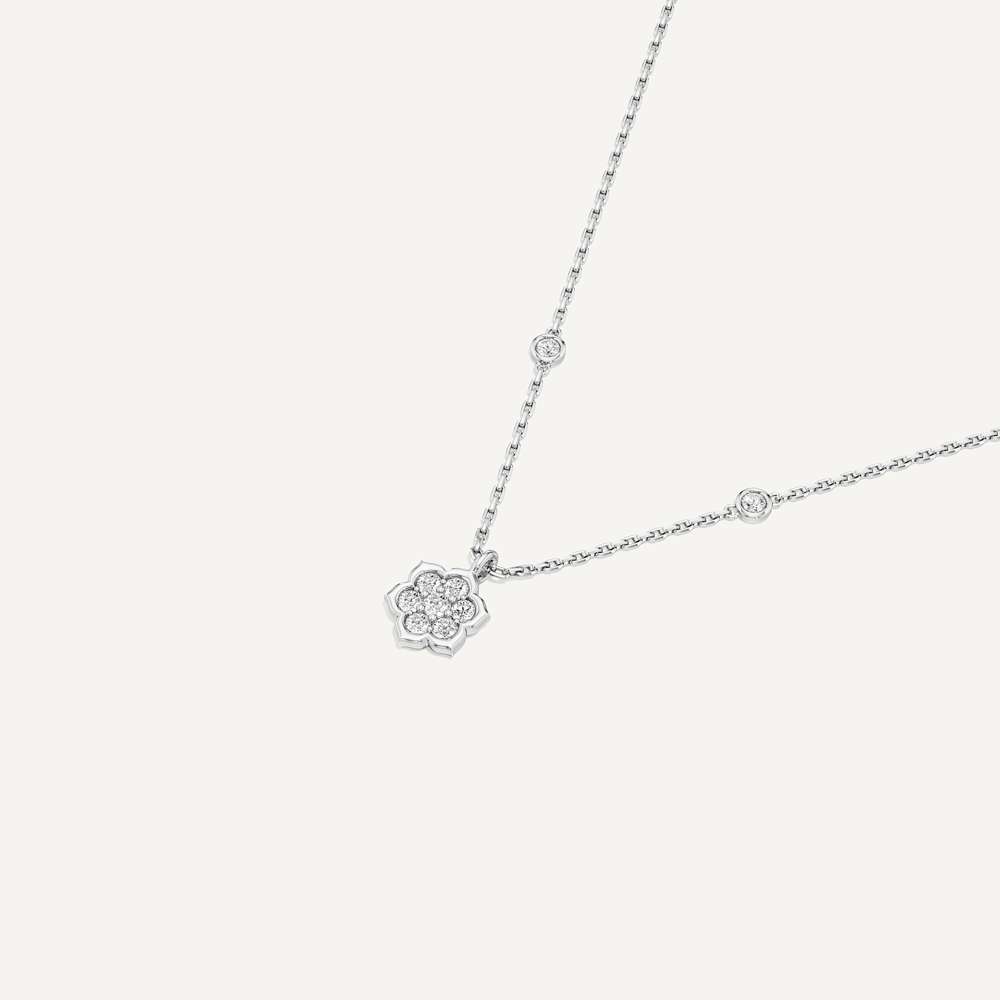 Daisy Cluster Round Diamond