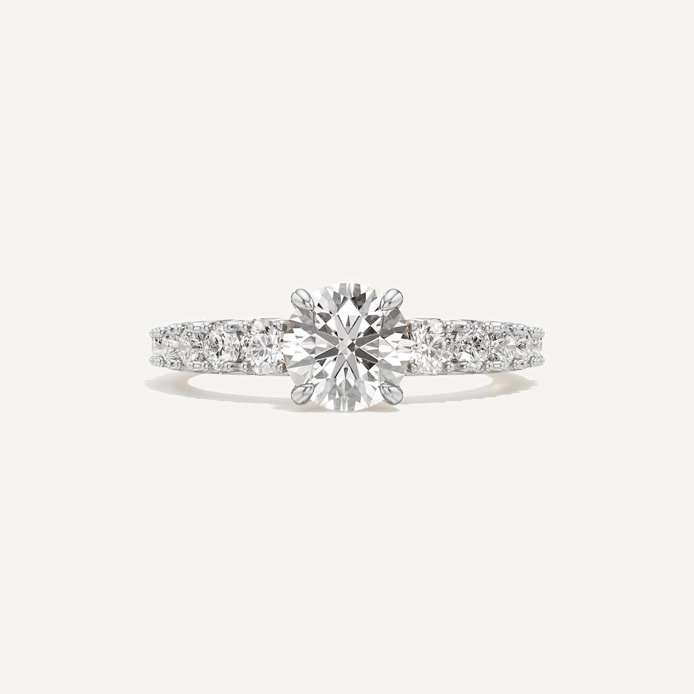 Graduated Side Stone Diamond