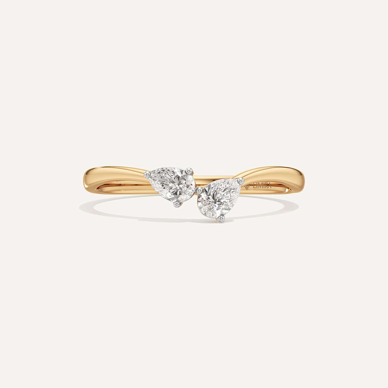 Jolie Pear Diamond
